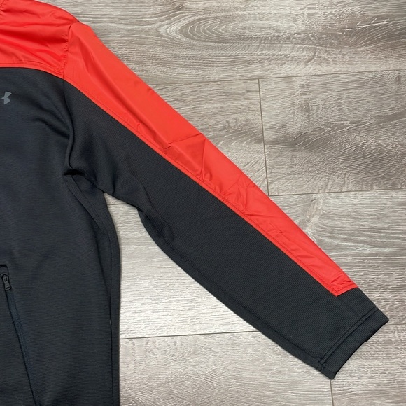 NWOT Under Armour ColdGear Full Zip Hooded Jacket Loose Fit Style 1347285 XL - Picture 5 of 16
